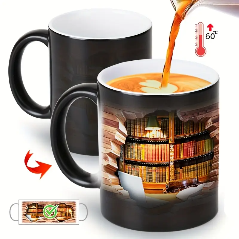 Tasse en Céramique Magique Révélant une Bibliothèque Enchantée